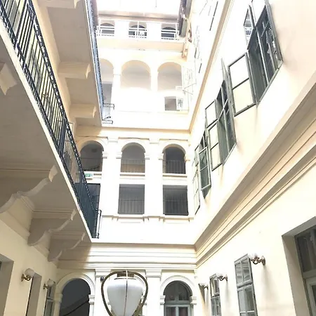Kalvin Palace Apartment *